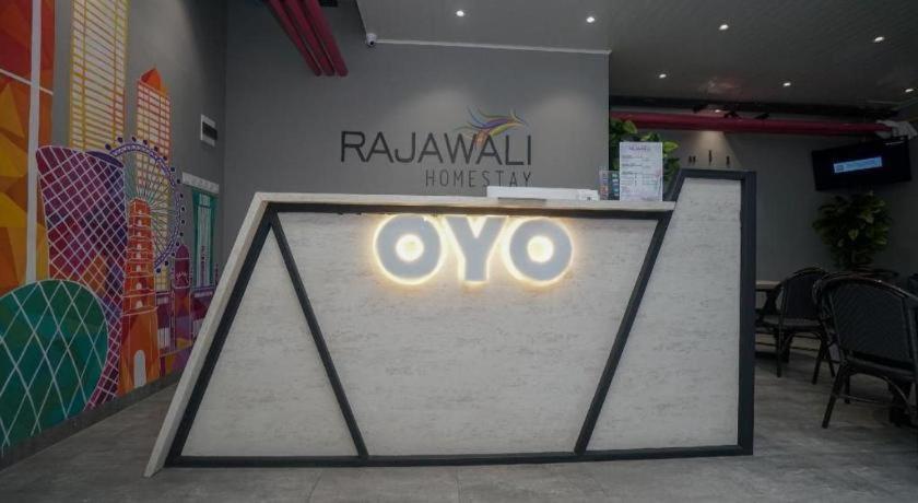 Oyo 568 Rajawali Homestay Palembang Exterior photo